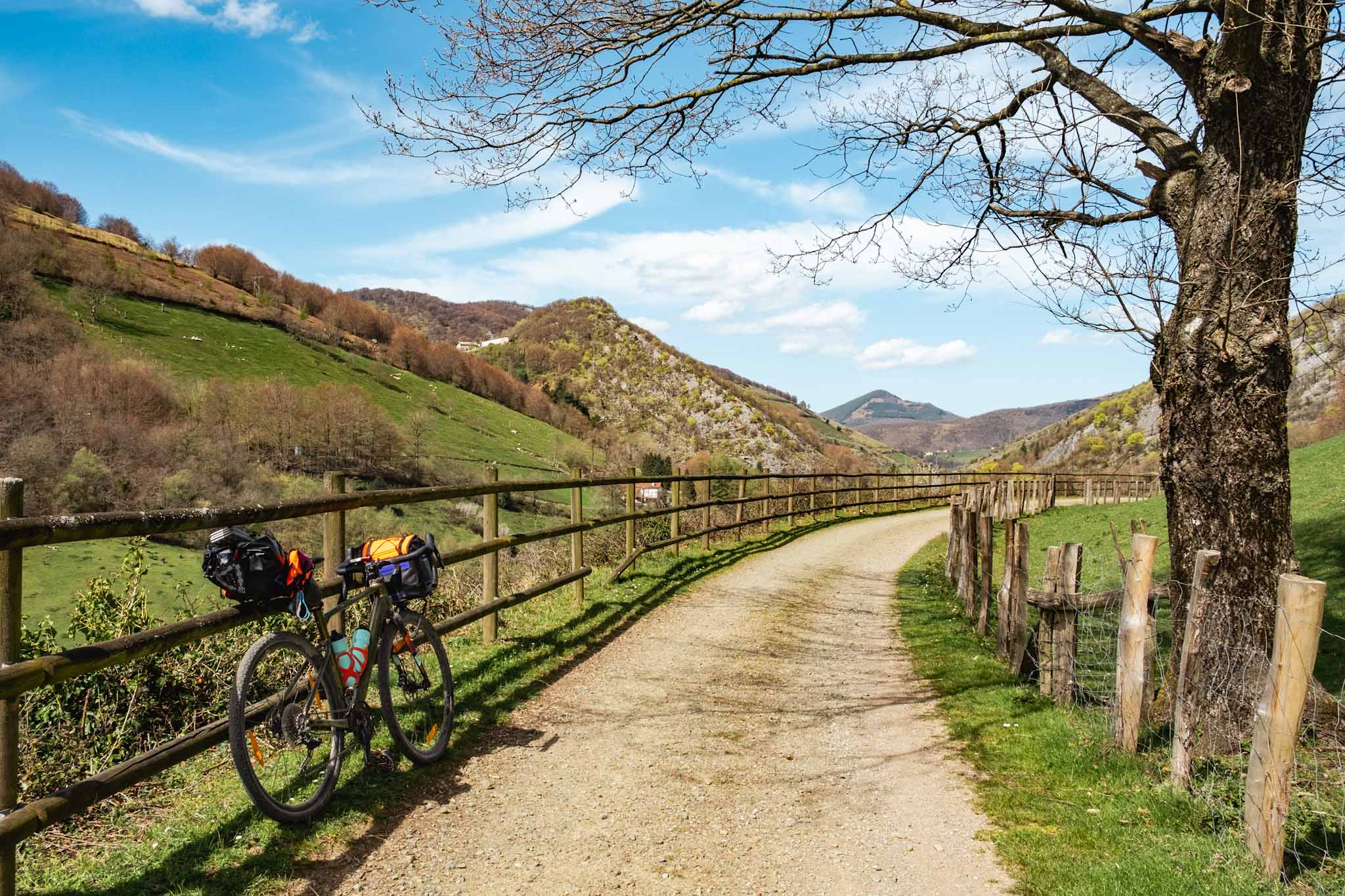 Une semaine à vélo gravel en Espagne depuis les Bardenas en Navarre jusqu’au Pays Basque